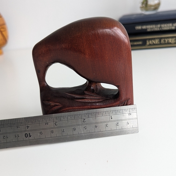 Wooden New Zealand Kiwi bird figurine - Picture 8 of 11